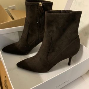 Brown suede booties Calvin Klein 8.5